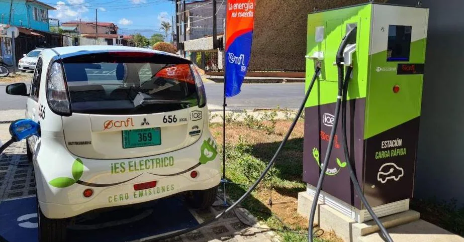 CNFL - PLAZA LAS ROSAS (50KW)