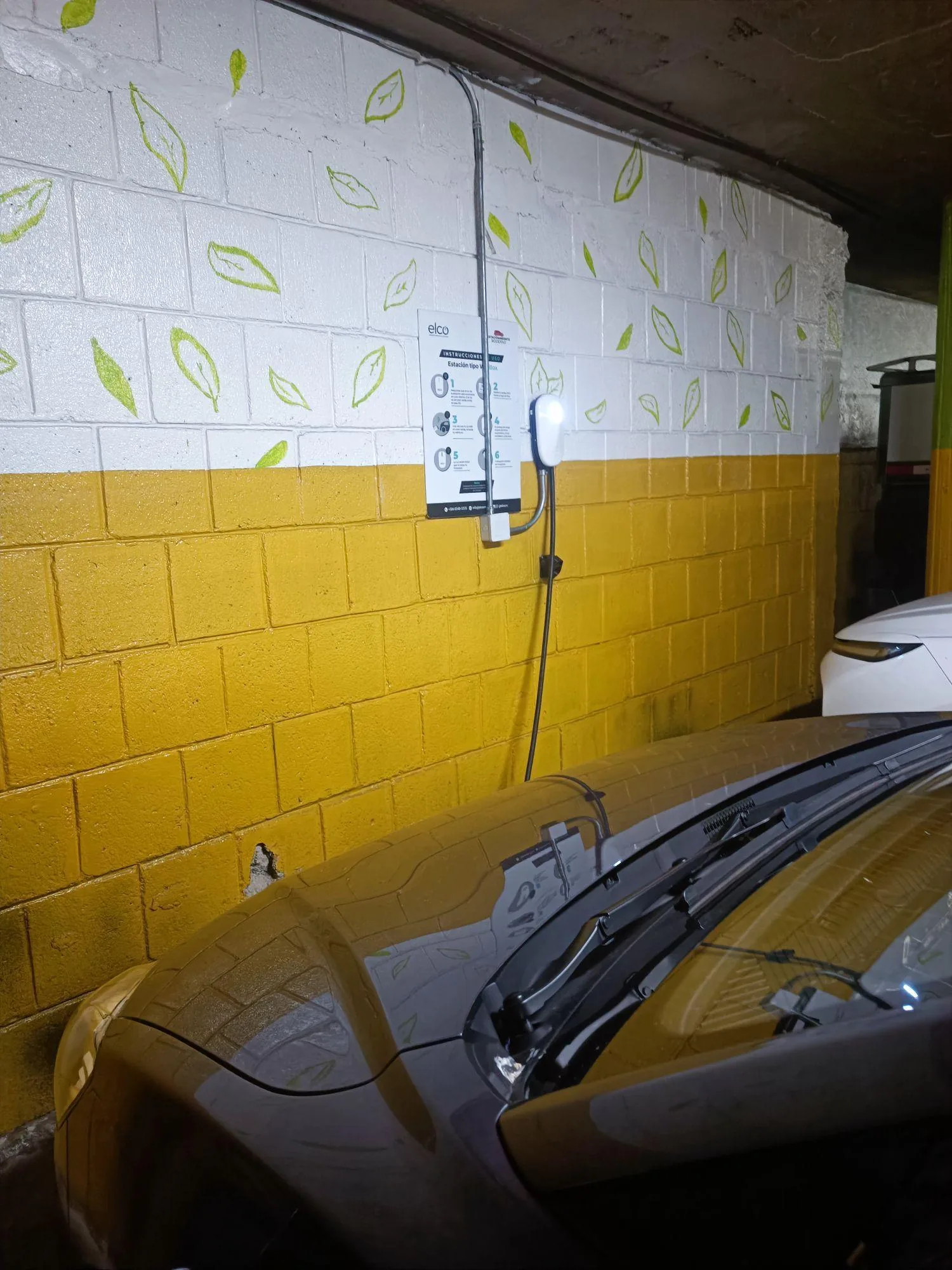 ESTACIONAMIENTO MODERNO