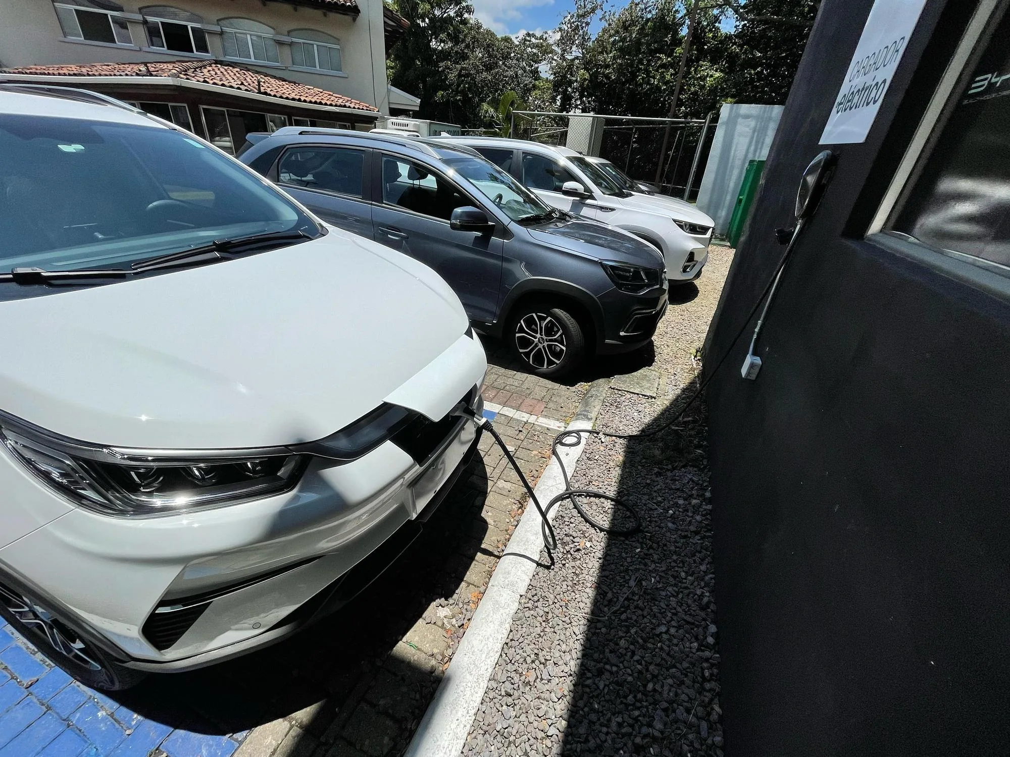 CORIMOTORS BYD LINDORA
