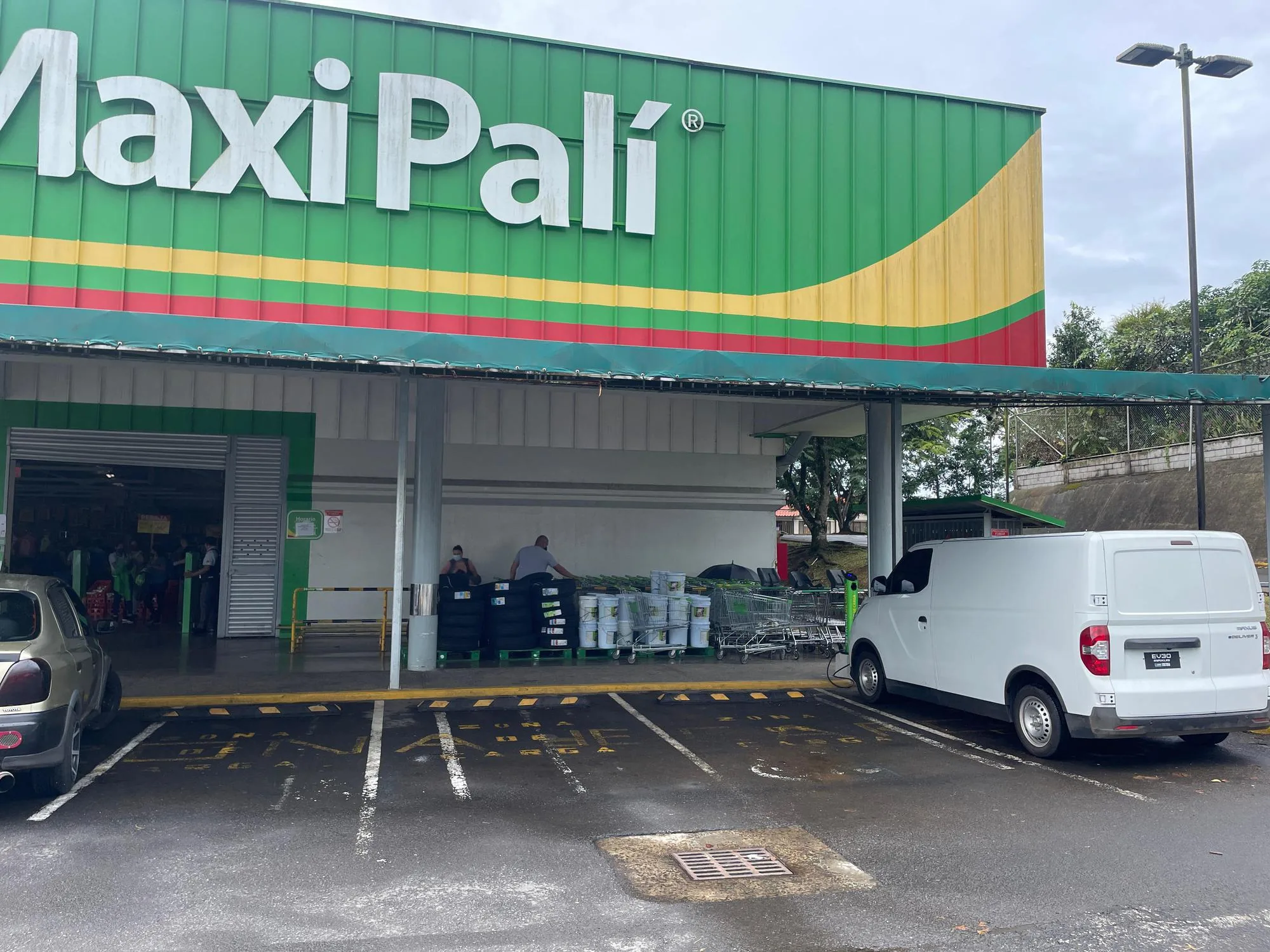 MAXI PALI  CIUDAD QUESADA