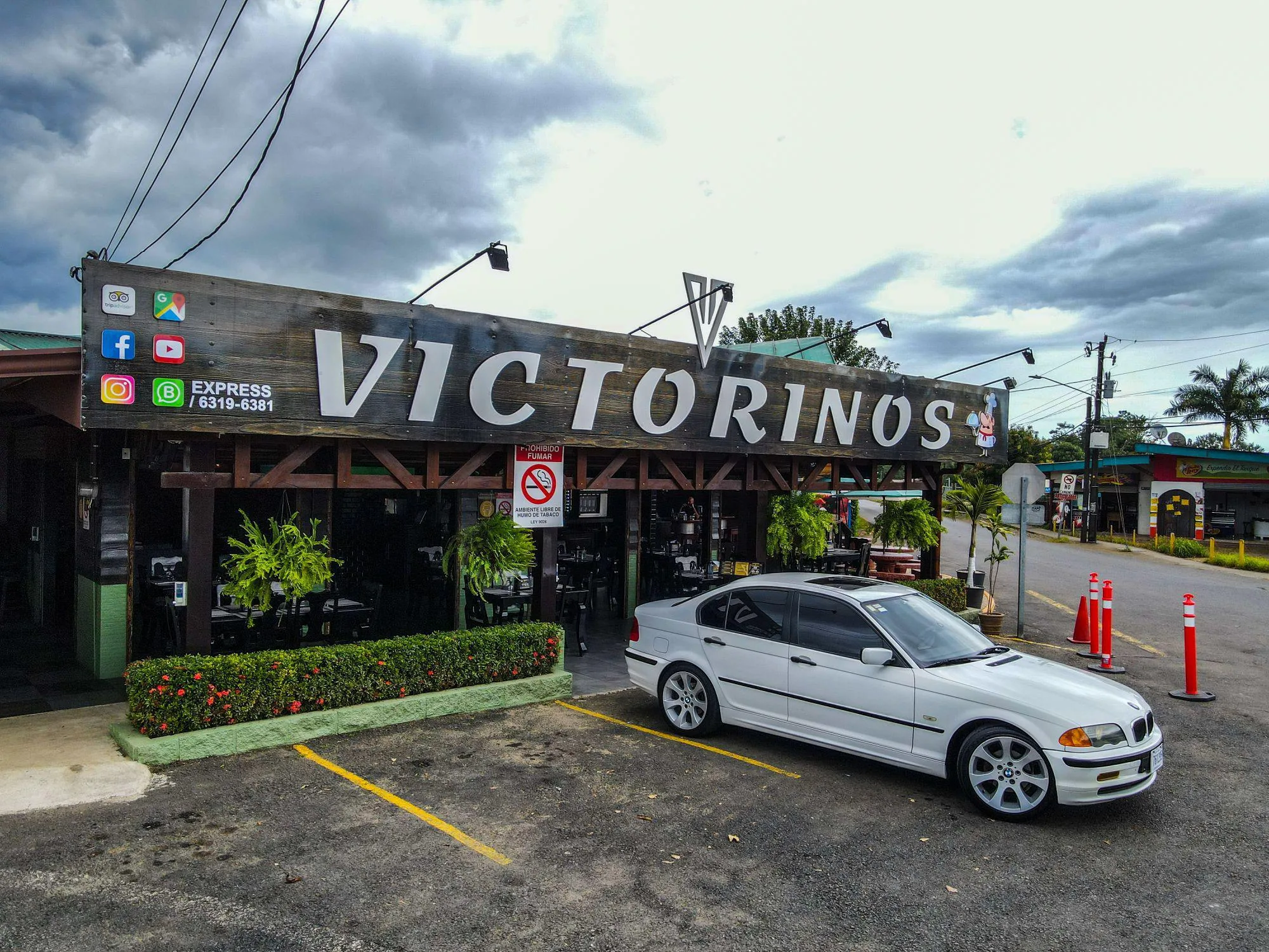 RESTAURANTE VICTORINOS