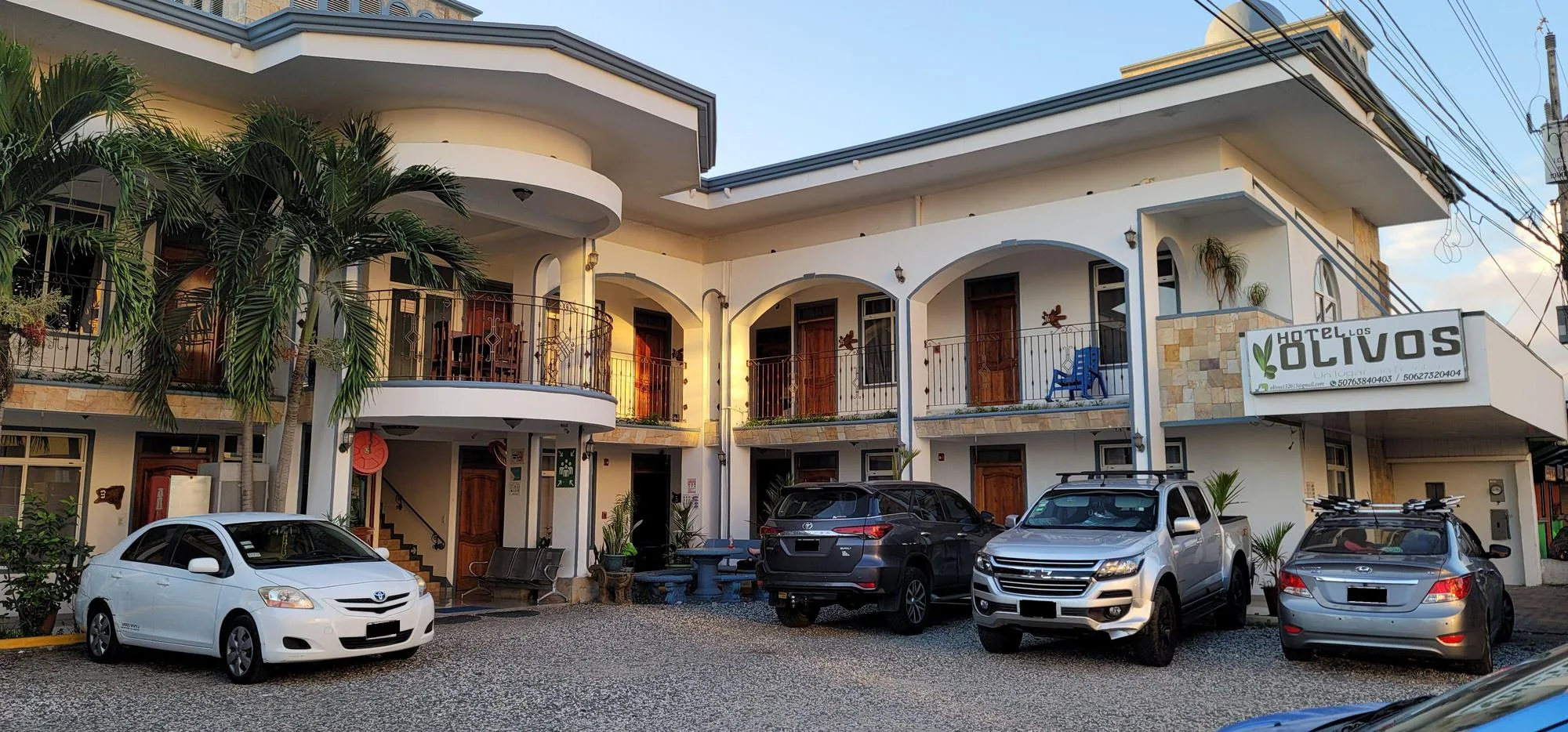 HOTEL LOS ULIVOS