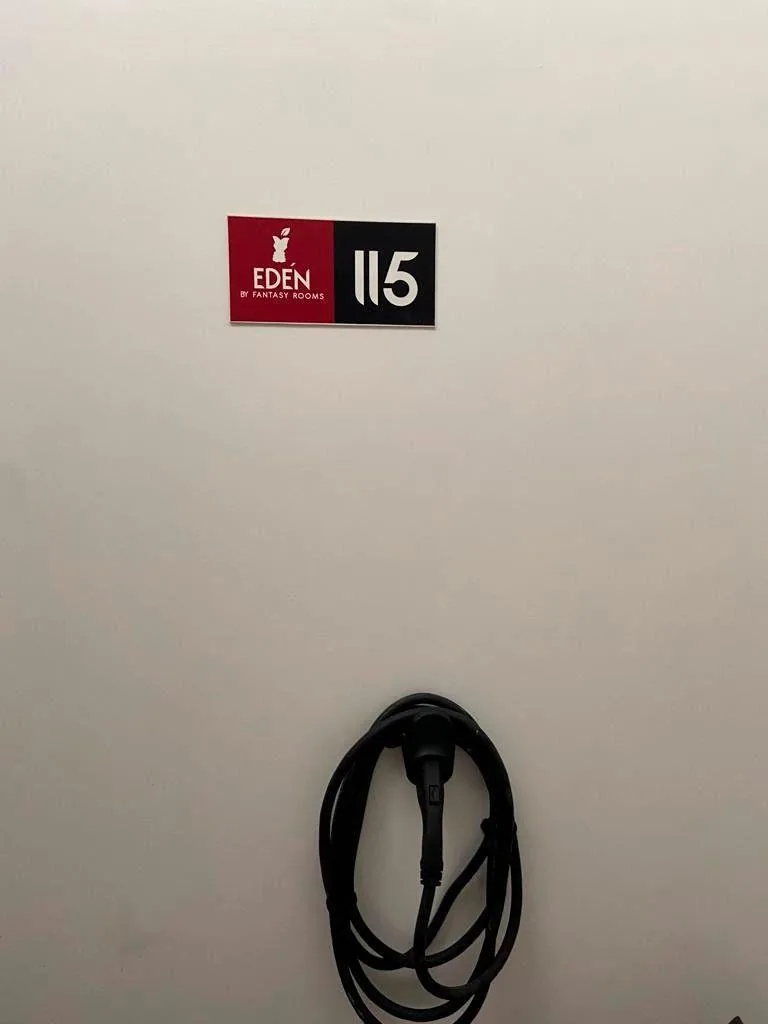 FANTASY ROOMS EDEN