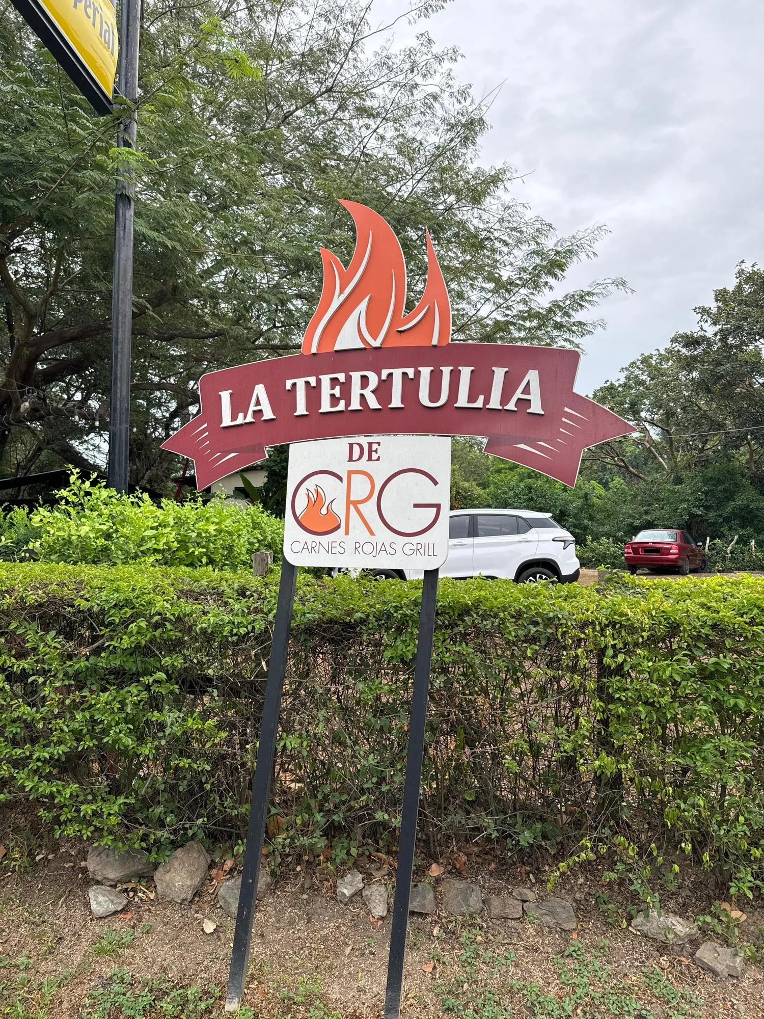 LA TERTULIA DE CARNES ROJAS GRILL