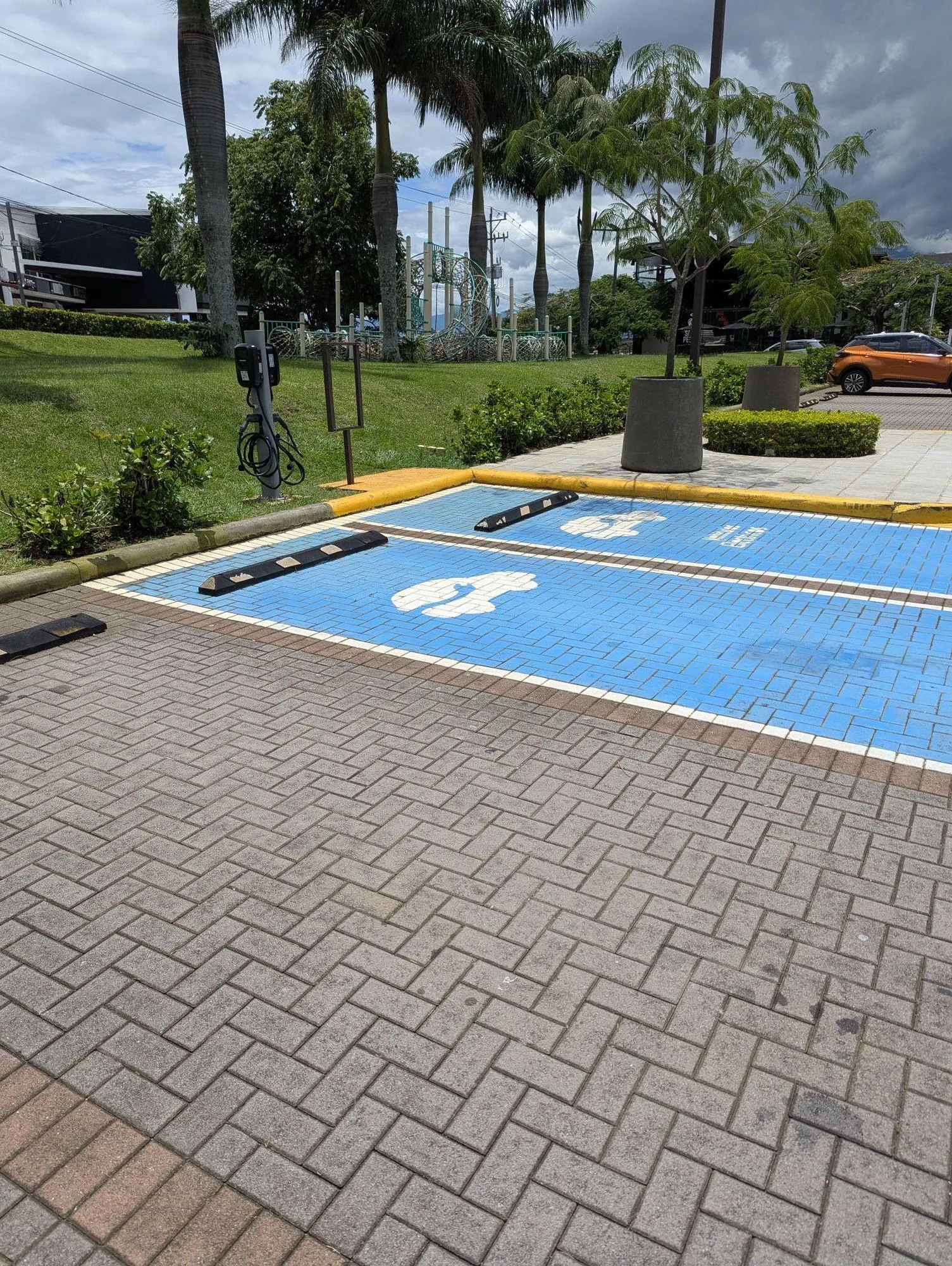 PLAZA REAL ALAJUELA