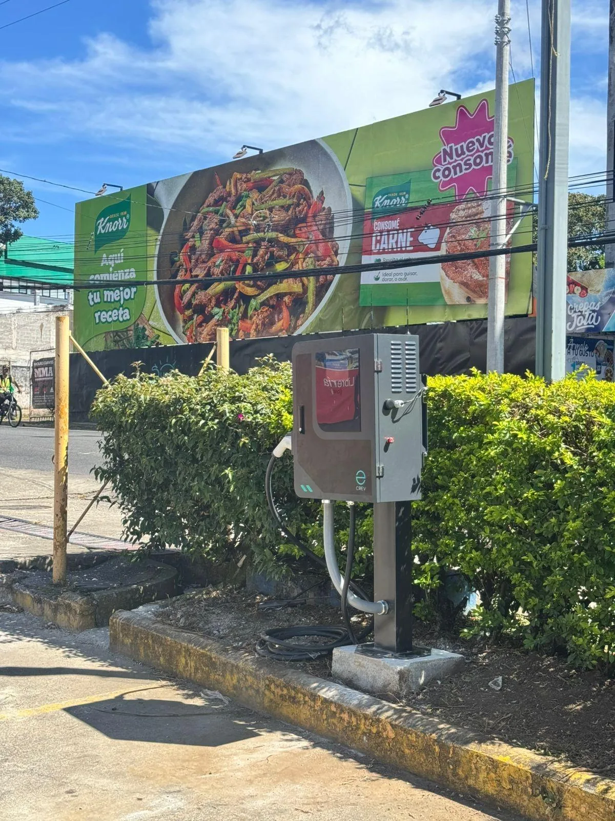 CREV - PLAZA MUÑOZ Y NANNE (21KW)