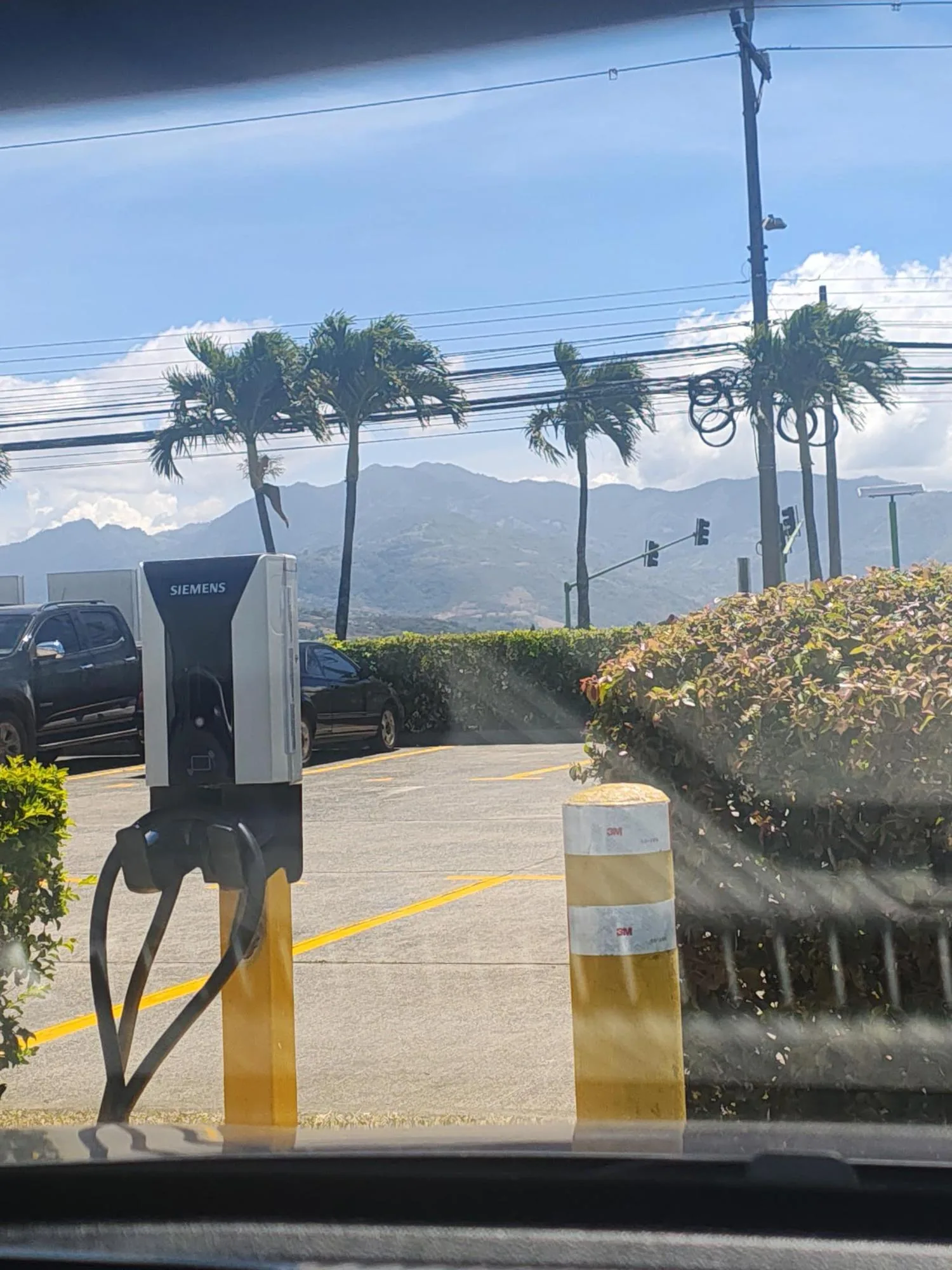 HOLIDAY INN EXPRESS