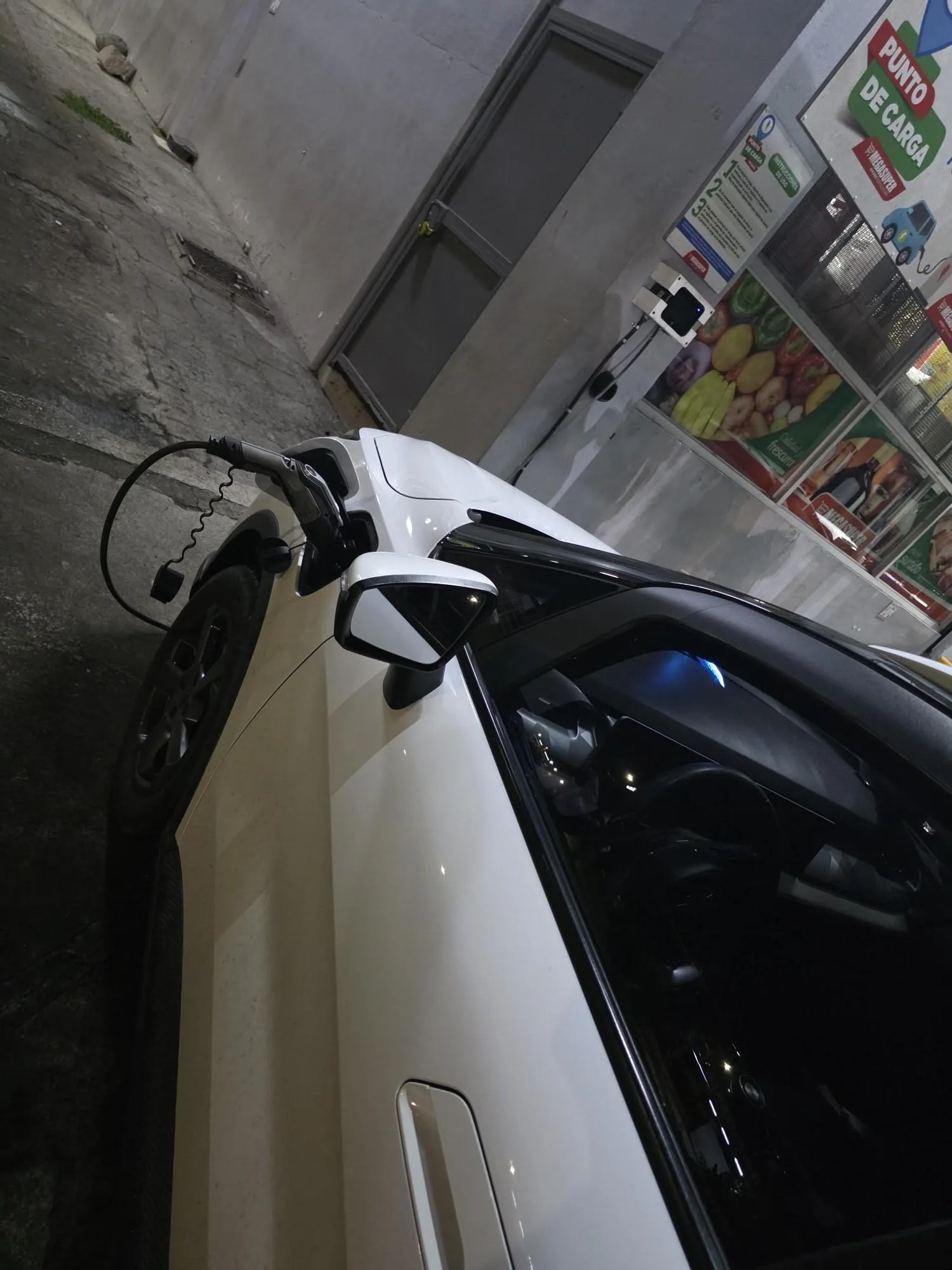 MEGASUPER GUAPILES