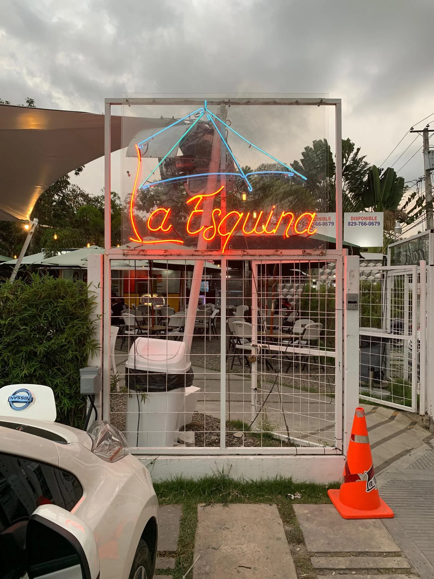 LA ESQUINA FOODPARK