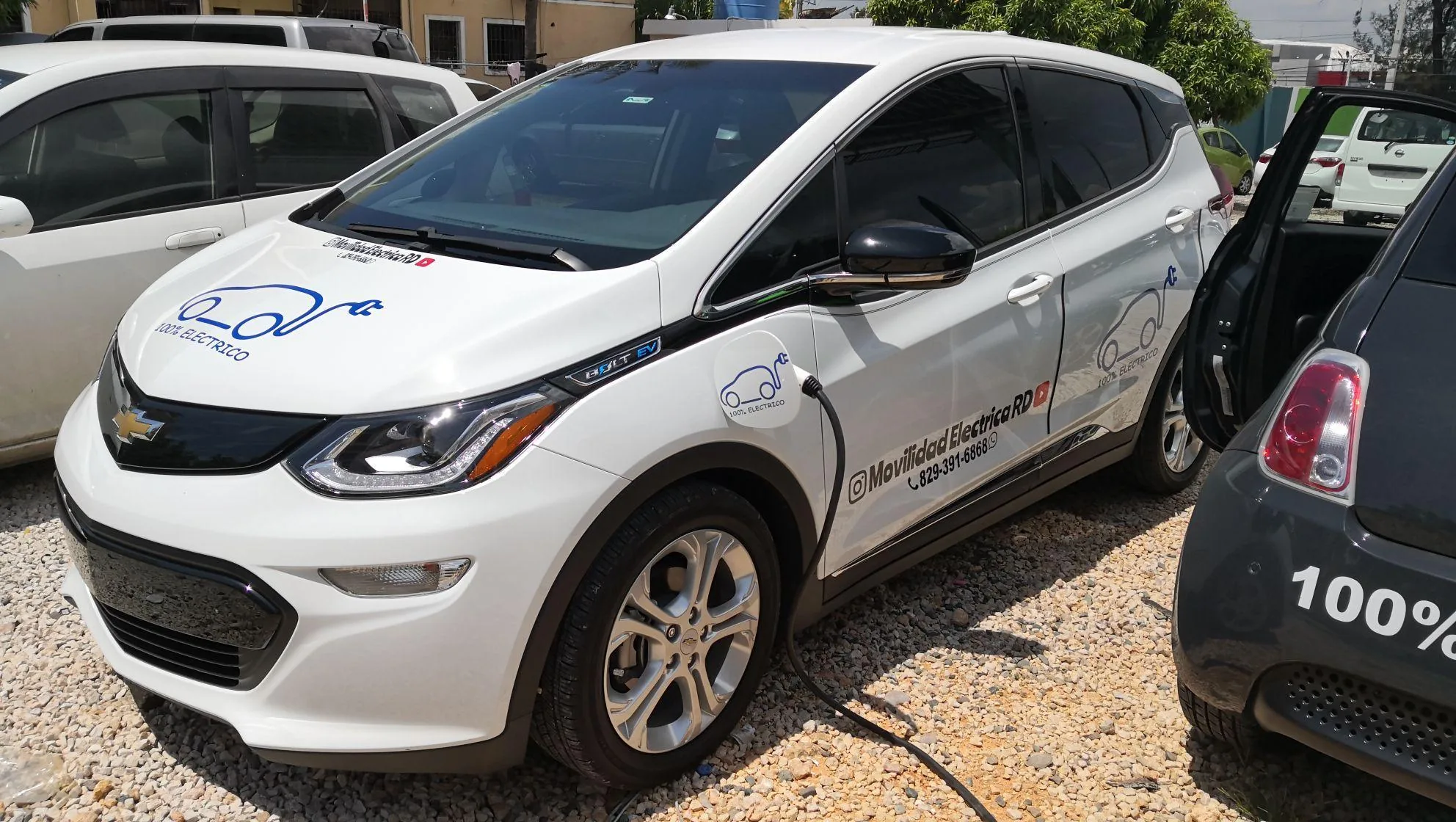 EV AUTO CENTER