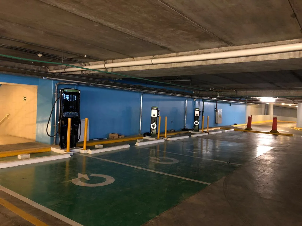 AGORA MALL
