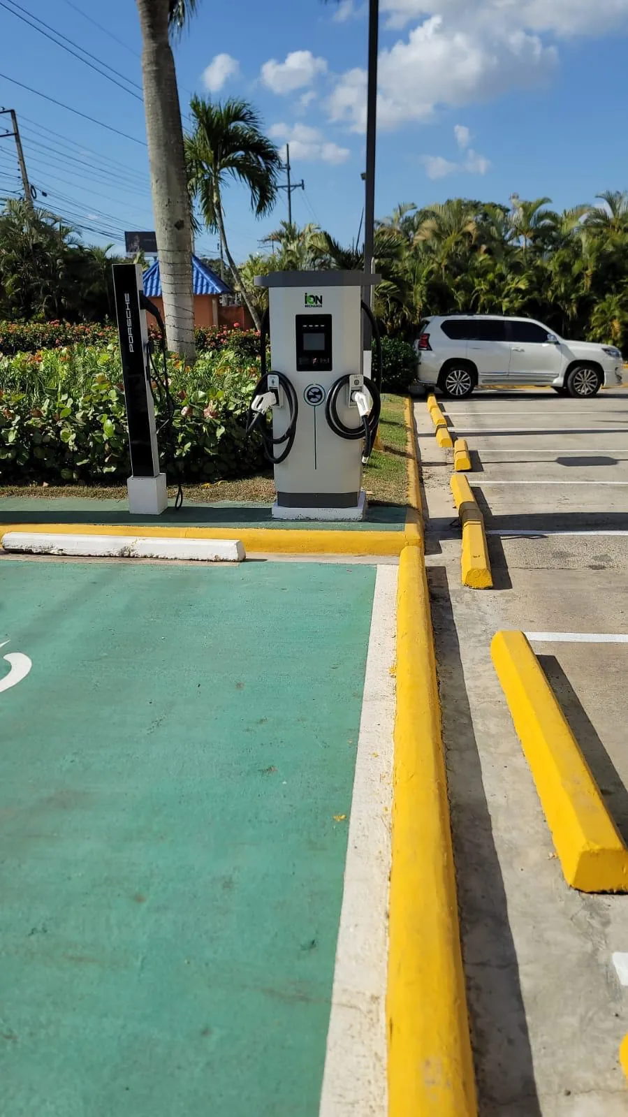 ION RECHARGE CARGA RÁPIDA 90KW - HODELPA GARDEN COURT