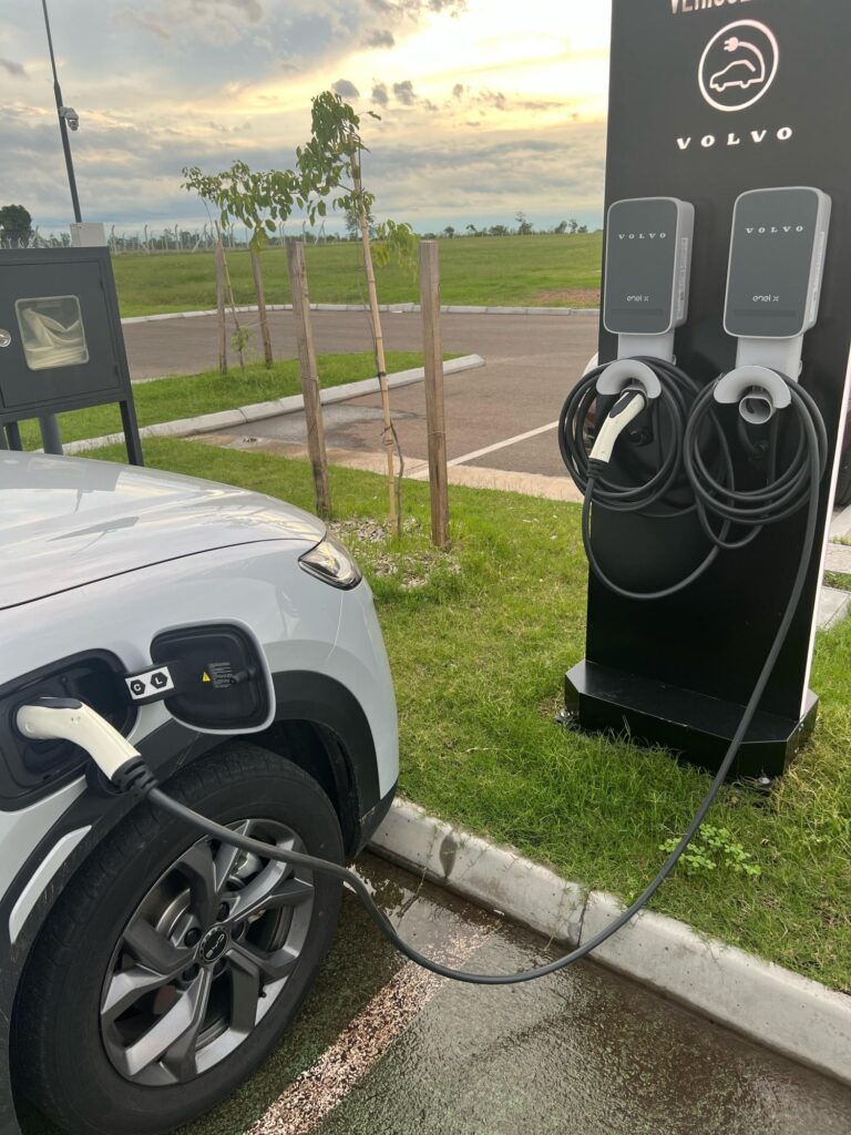 1522904 768x1024
