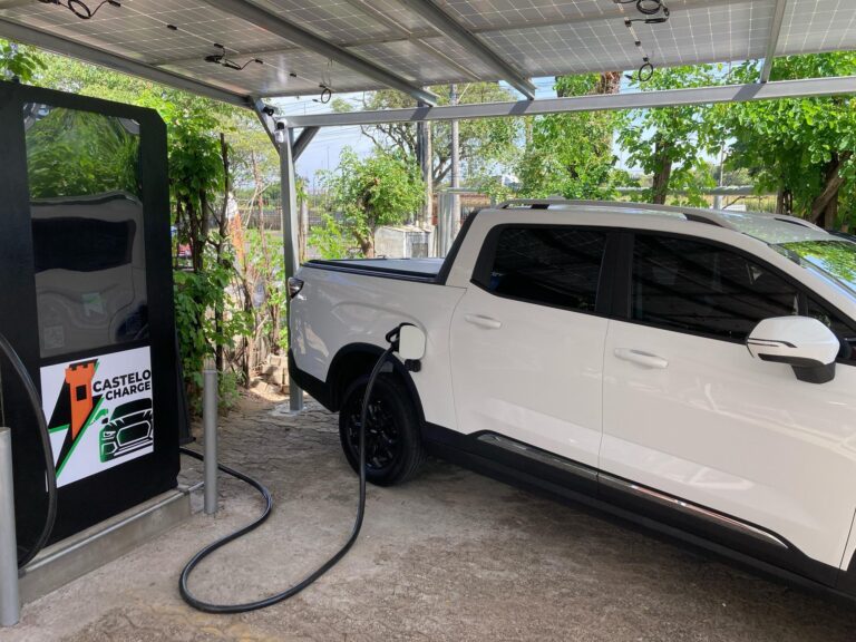 1529208 768x576