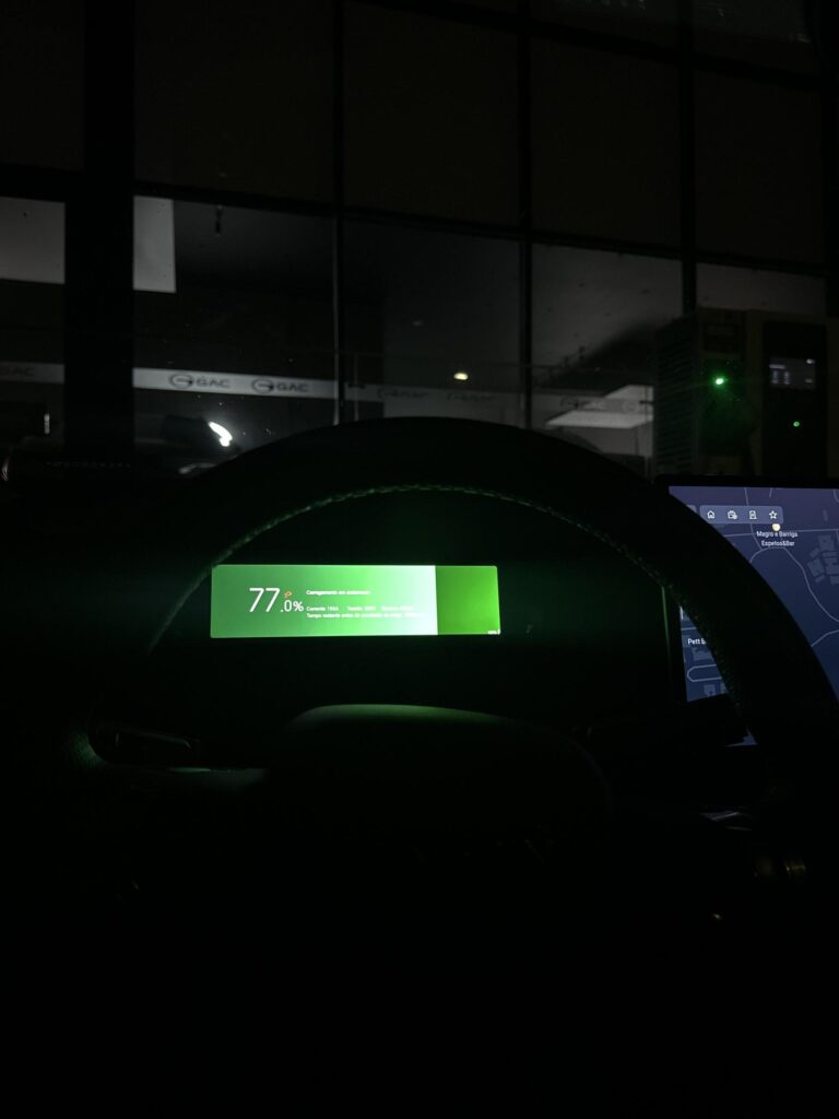 2568692 768x1024
