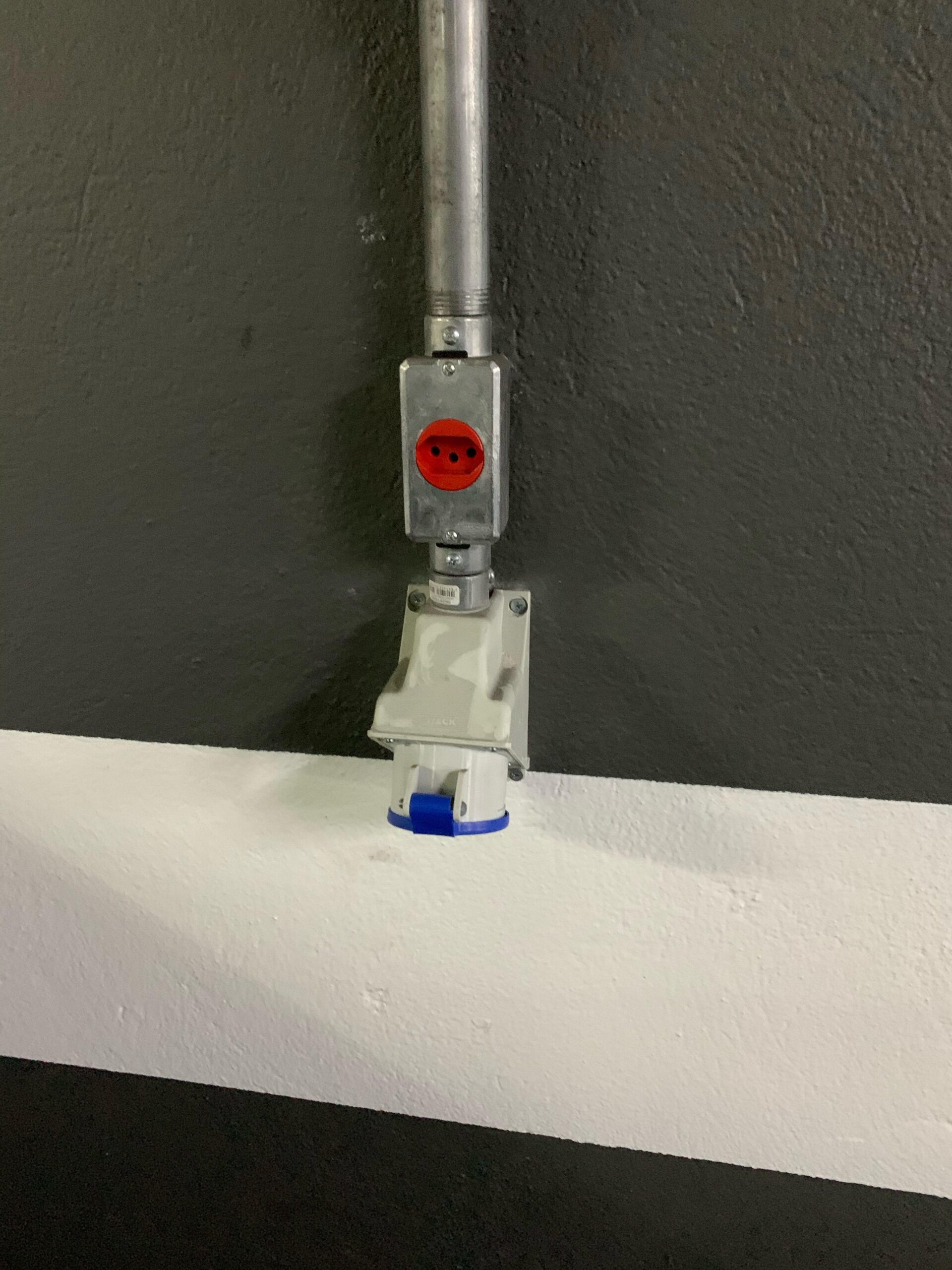 661984 scaled