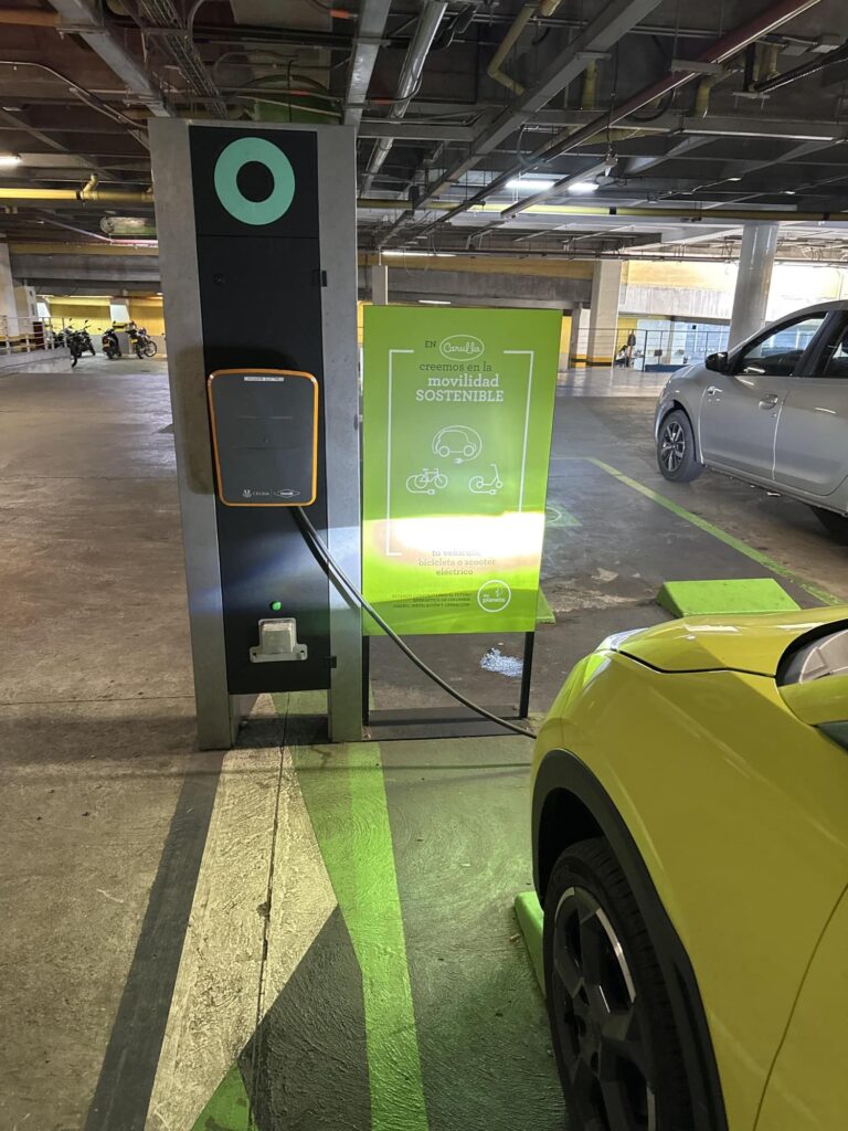 CARULLA AV NUTIBARA 1 768x1024