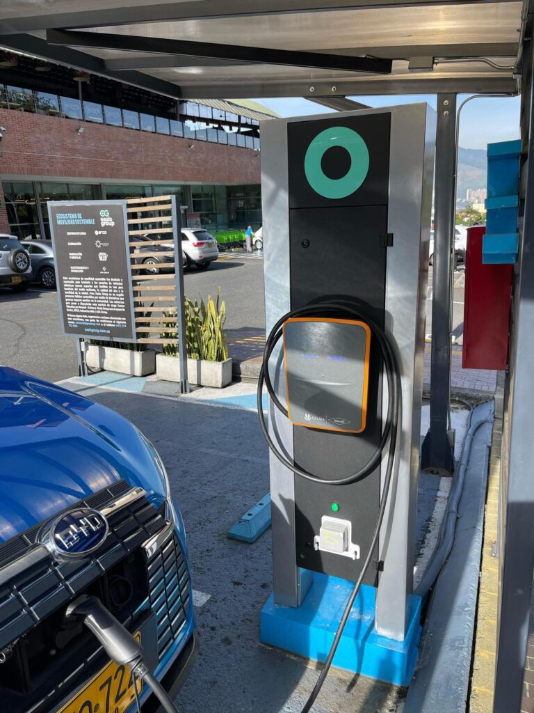 ESTACION CENTRO EMPRESARIAL PALMS AVENUE 2 768x1024