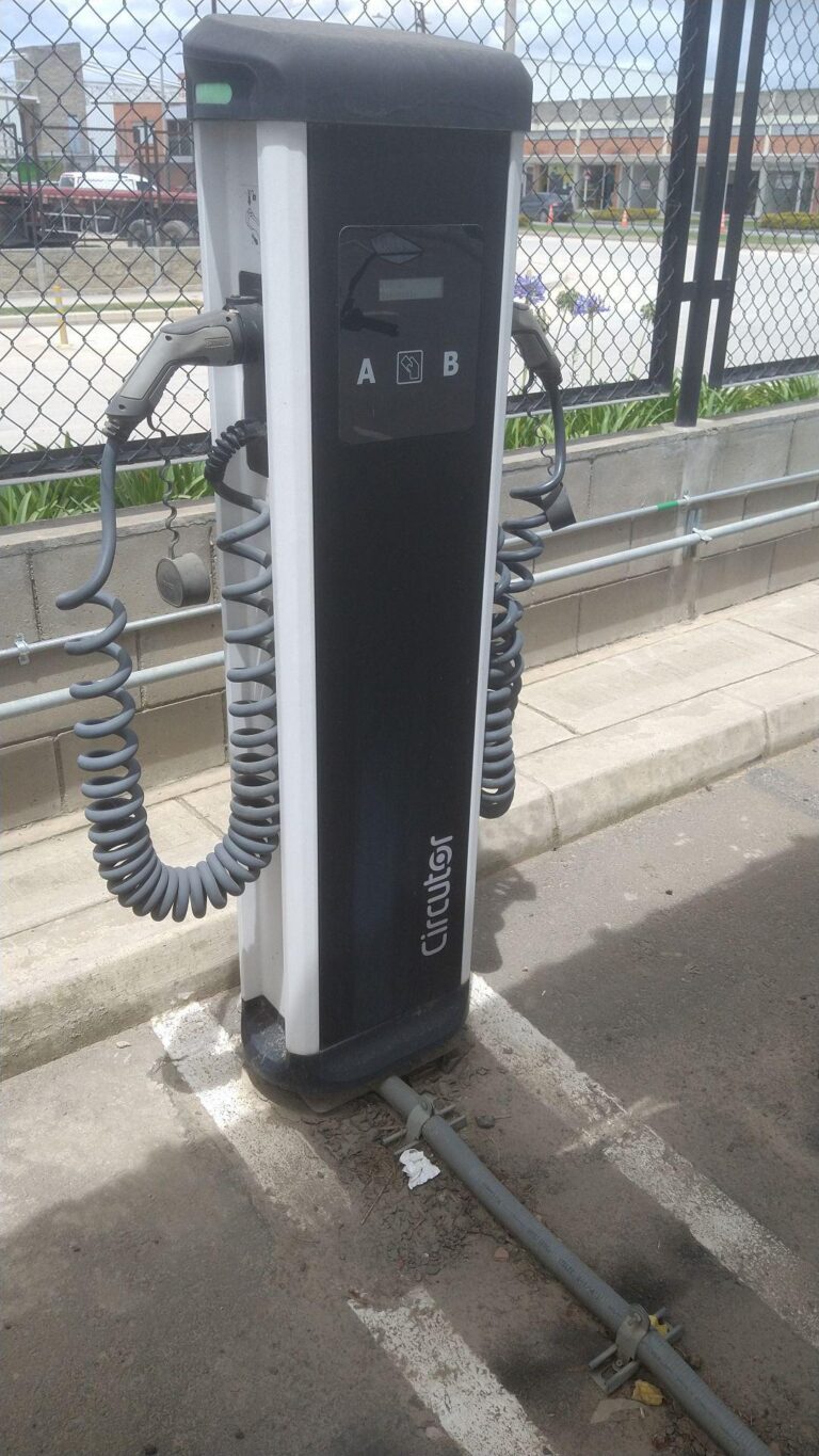 HOMECENTER MOSQUERA carga electrica 768x1365