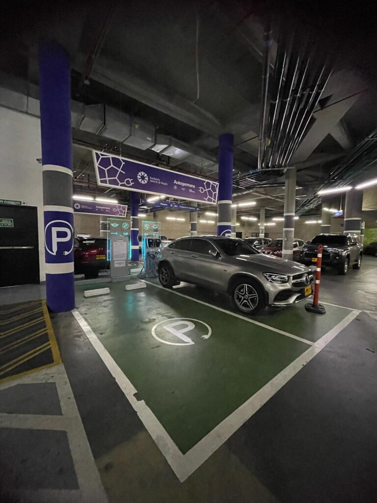 PARQUEADERO FUNDACION SANFE 768x1024